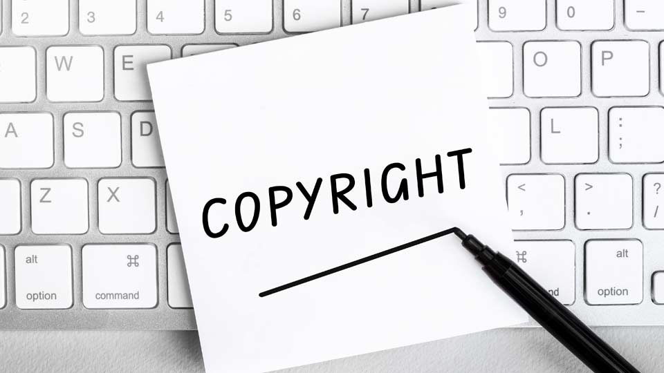 Guía del cliente: Cómo hacer frente a una reclamación de derechos de autor sobre un trabajo realizado por un diseñador